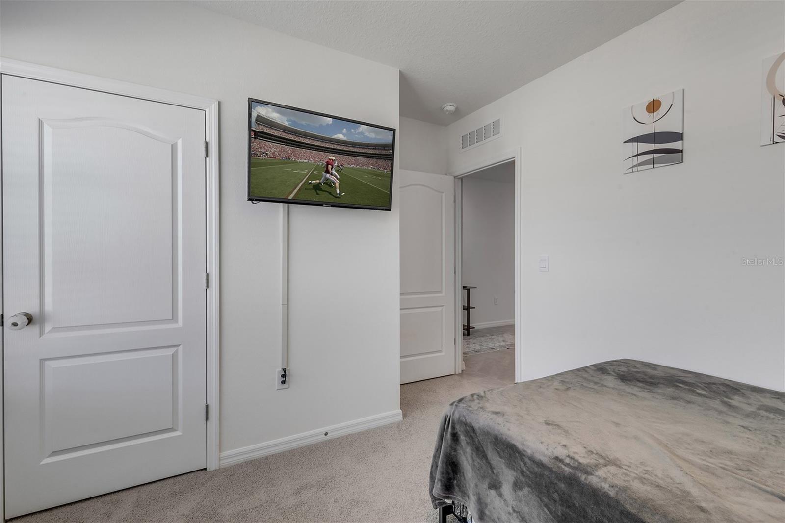 Image 40 of 47 For 8 Melogold Drive