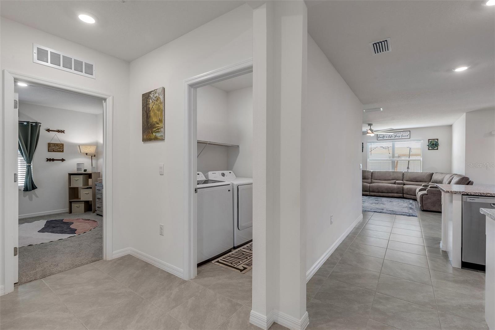 Image 7 of 47 For 8 Melogold Drive