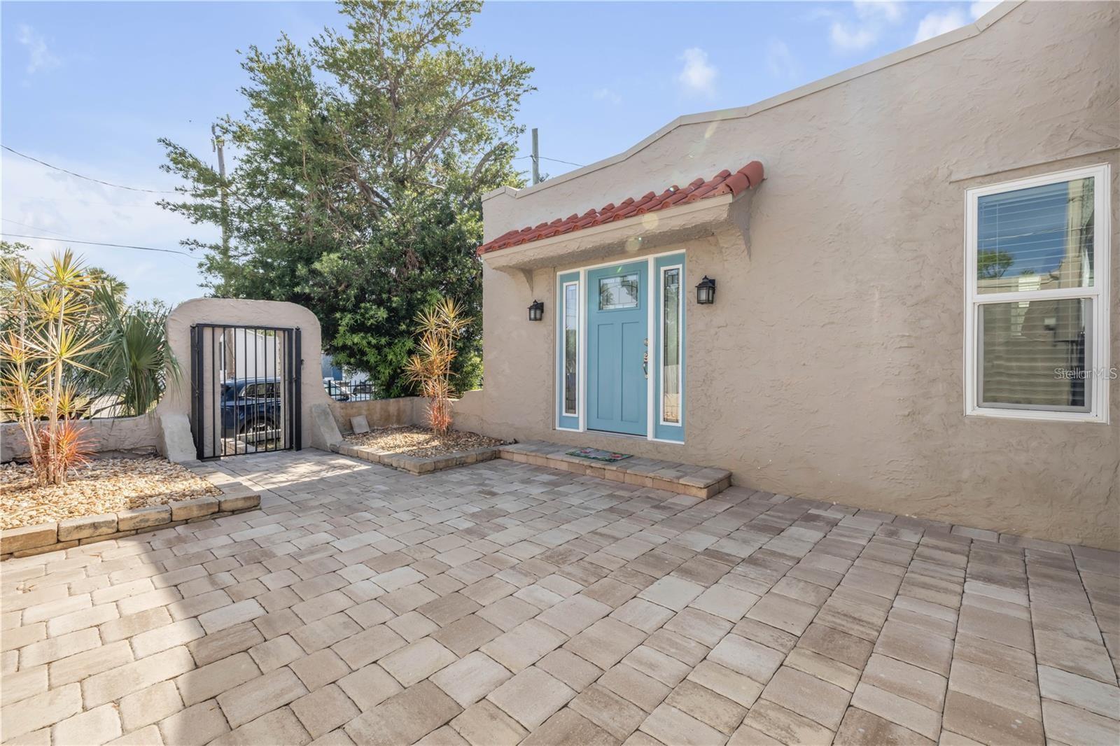 Image 4 of 27 For 315 Sears Avenue