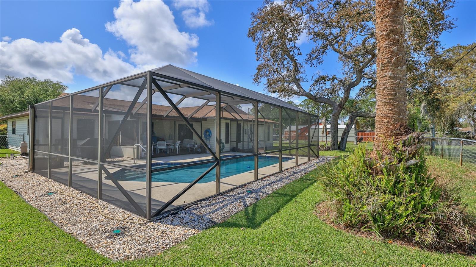 Image 32 of 38 For 2823 Royal Palm Drive