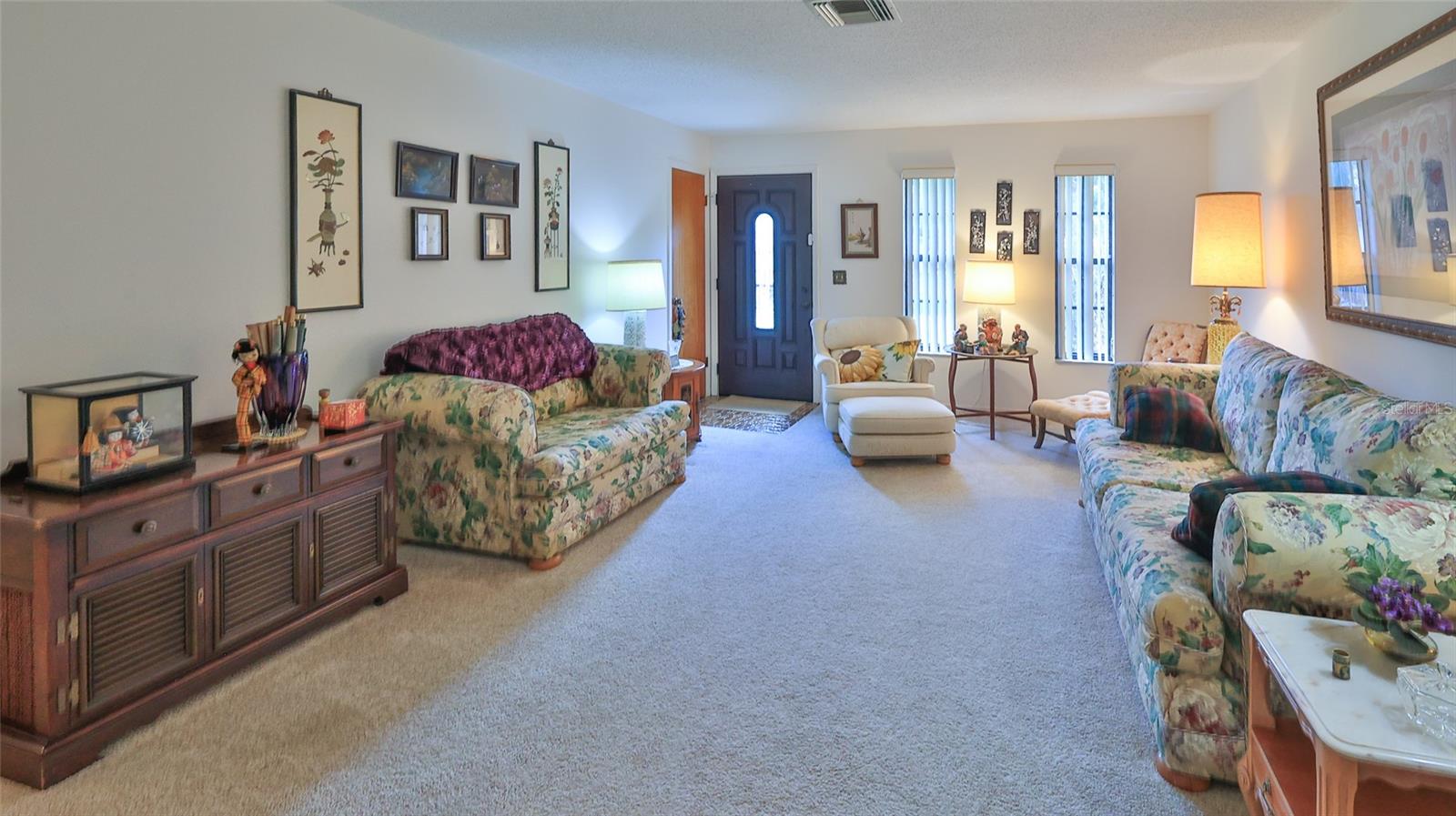 Image 9 of 38 For 2823 Royal Palm Drive