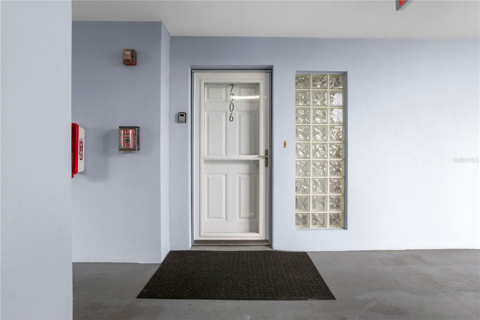 Image 18 of 46 For 5300 Atlantic Avenue 7-306