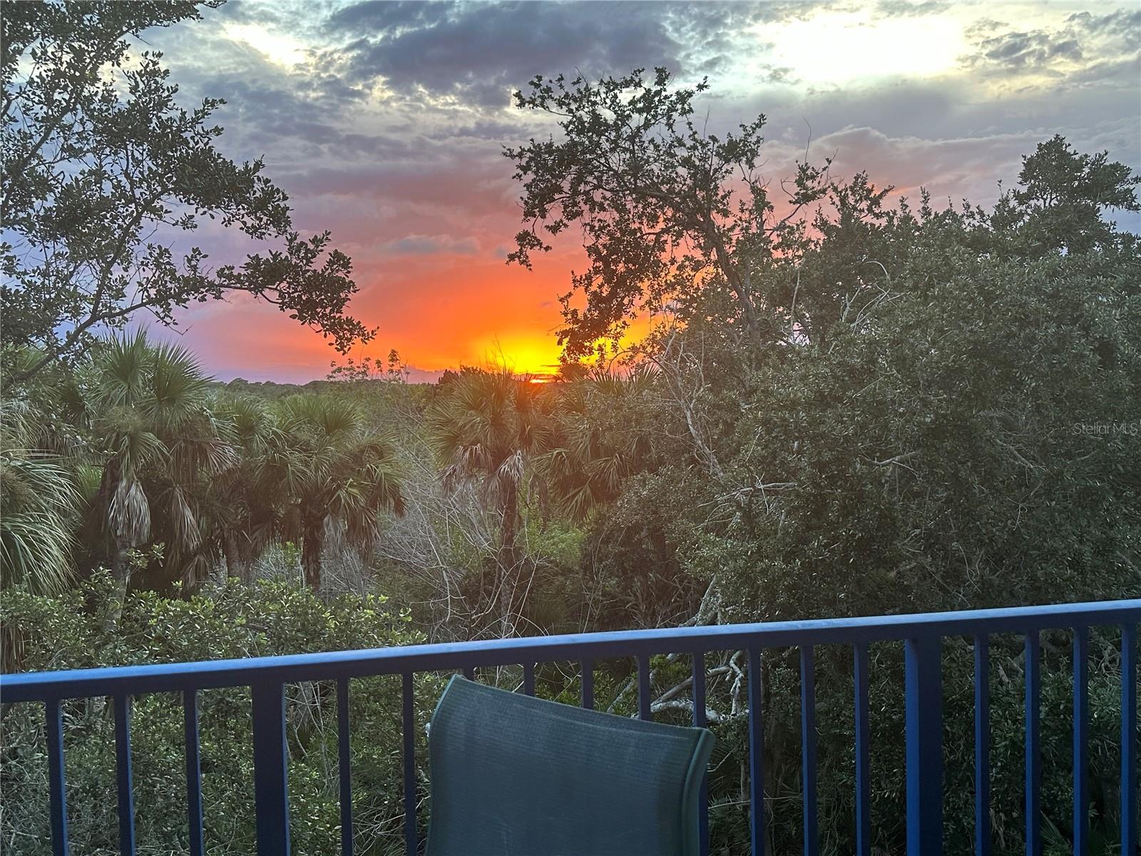 Image 25 of 46 For 5300 Atlantic Avenue 7-306