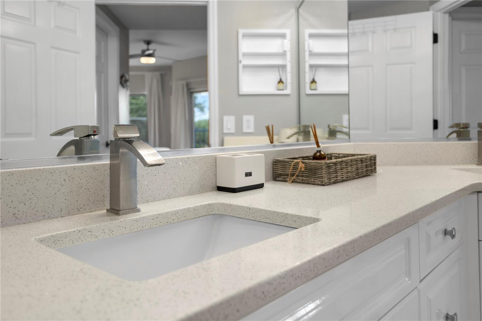 Image 34 of 46 For 5300 Atlantic Avenue 7-306