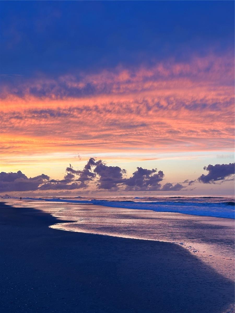 Image 5 of 46 For 5300 Atlantic Avenue 7-306