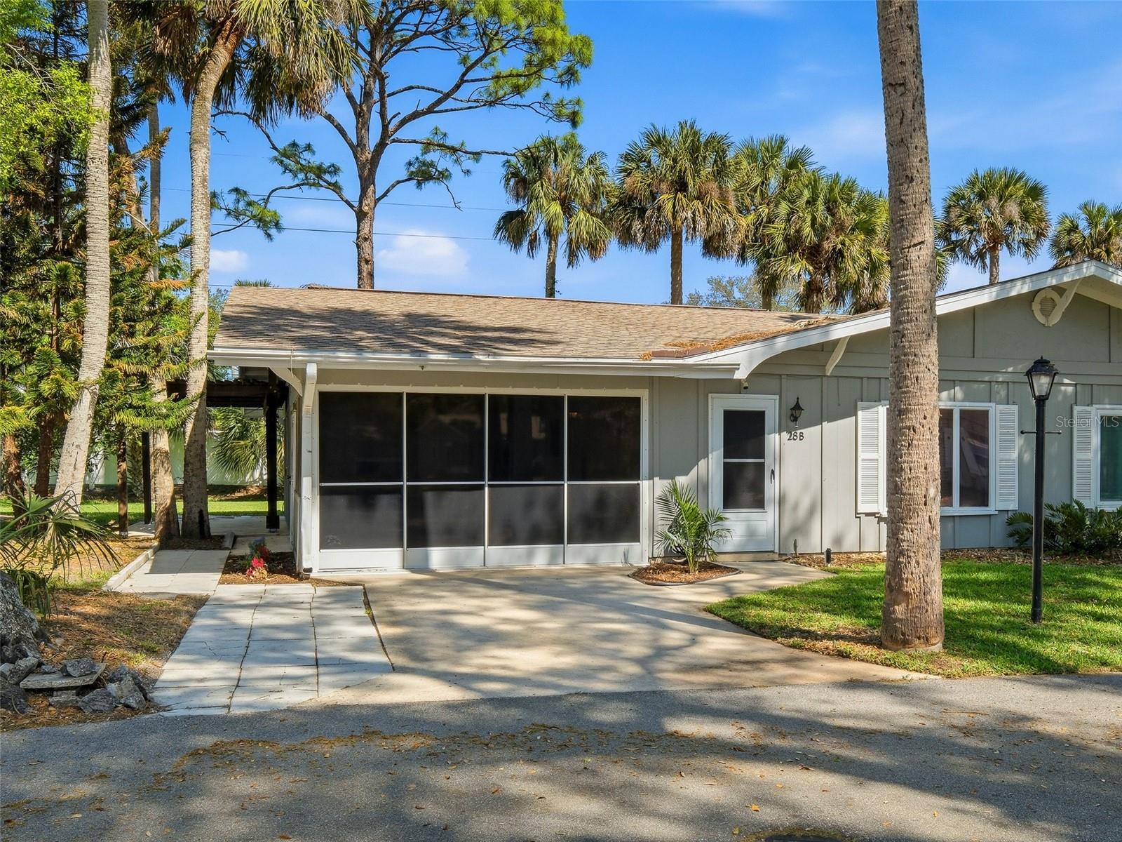 Image 23 of 37 For 28 Country Club Drive B