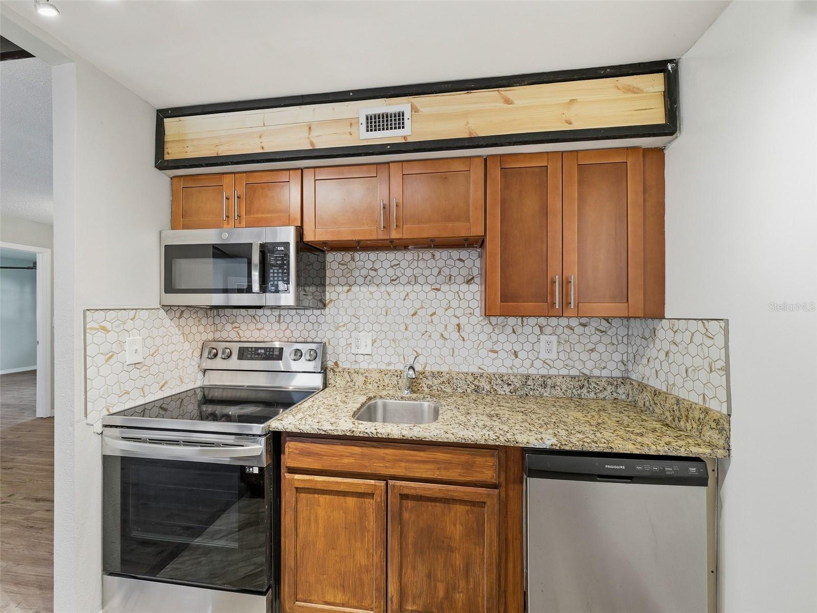 Image 6 of 37 For 28 Country Club Drive B