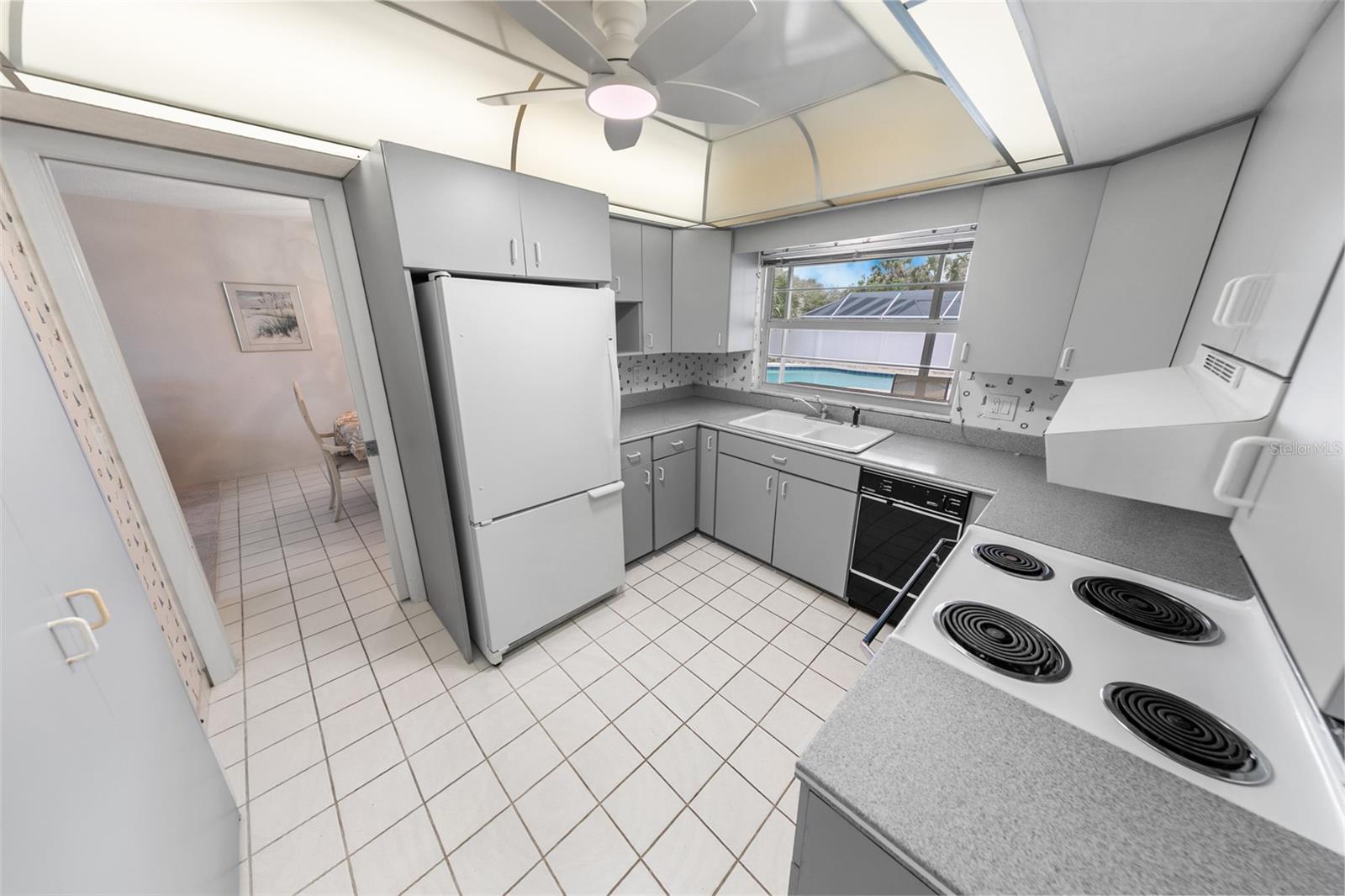 Image 10 of 37 For 4366 Candlewood Lane