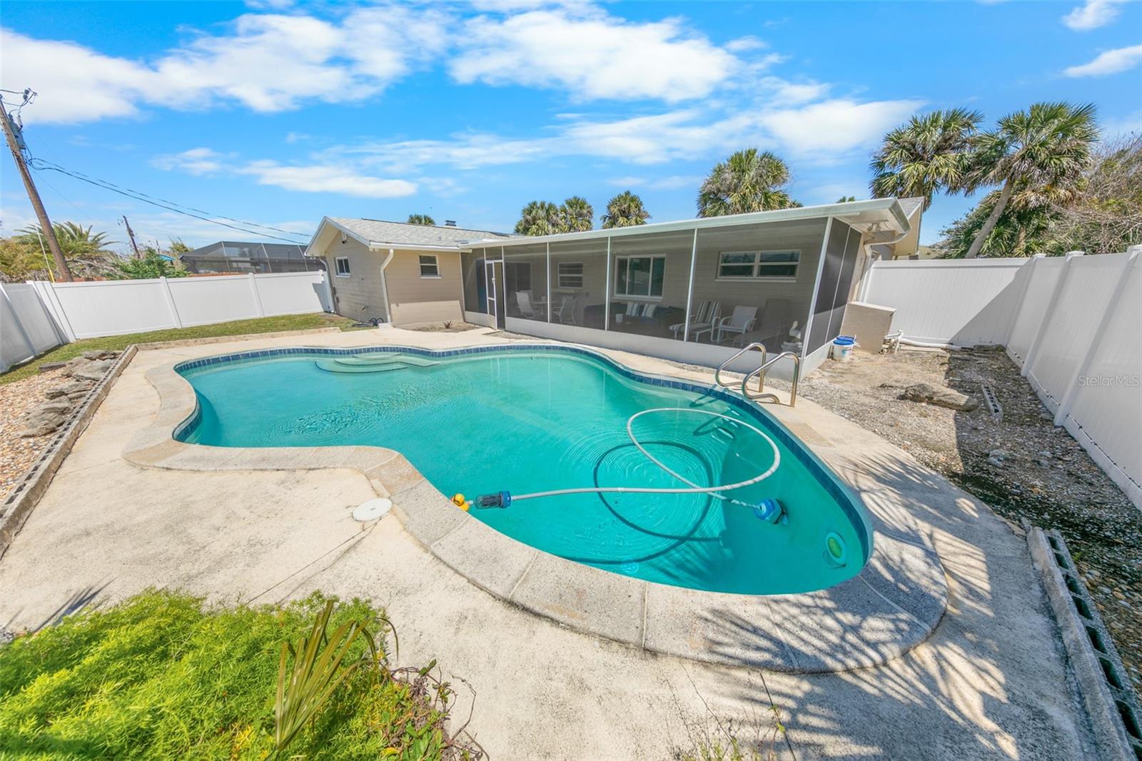 Image 32 of 37 For 4366 Candlewood Lane