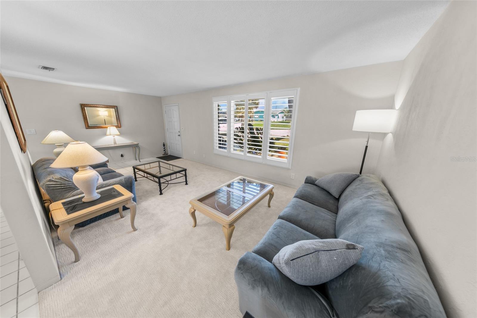 Image 6 of 37 For 4366 Candlewood Lane