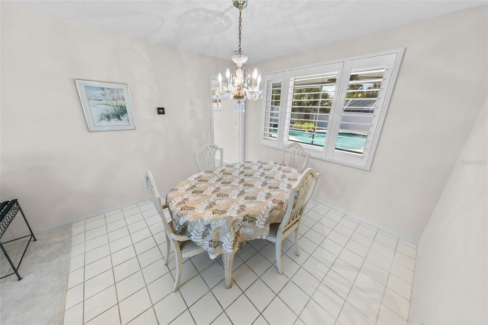 Image 8 of 37 For 4366 Candlewood Lane