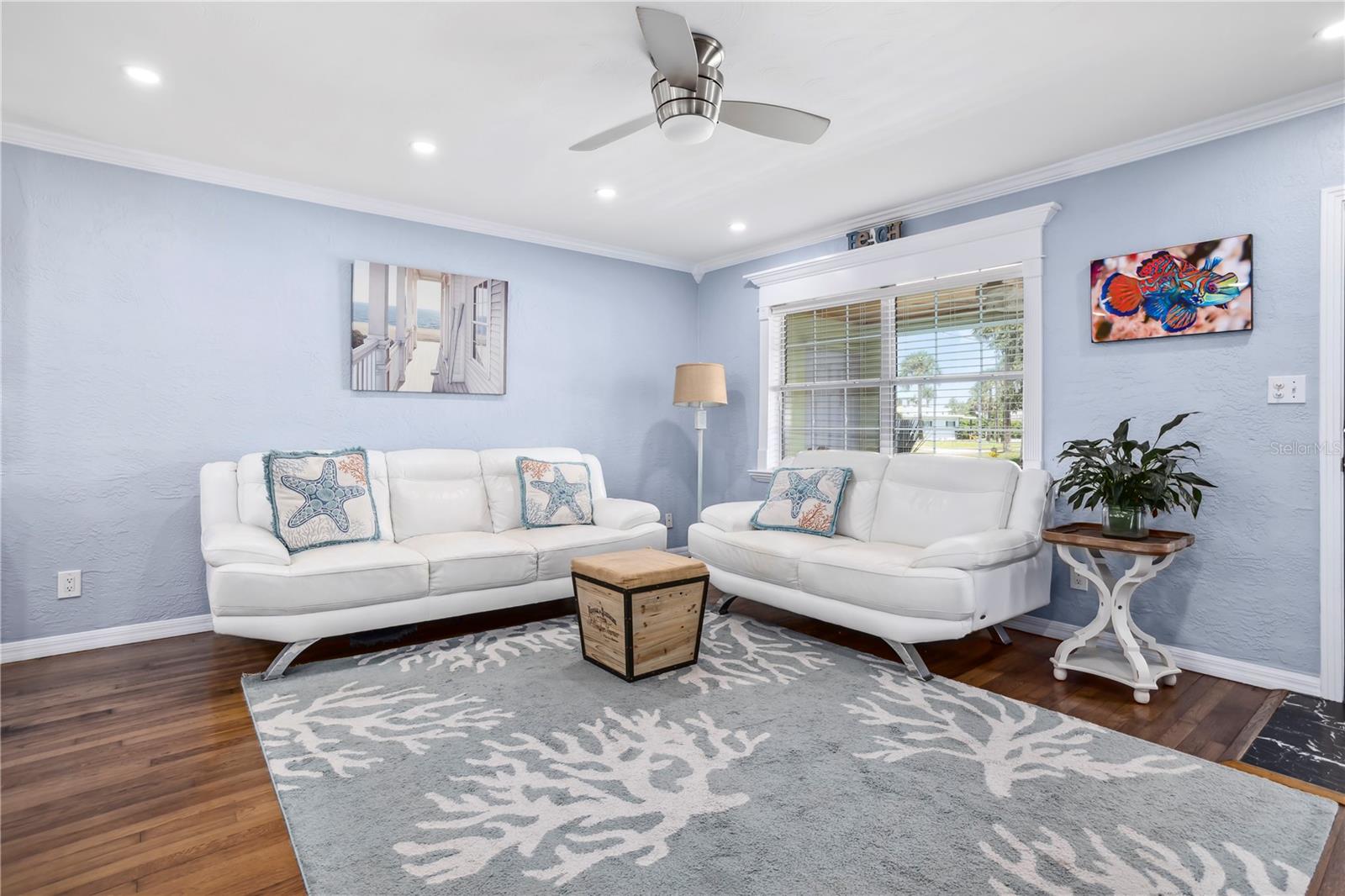 Image 22 of 61 For 3600 Surfside Terrace