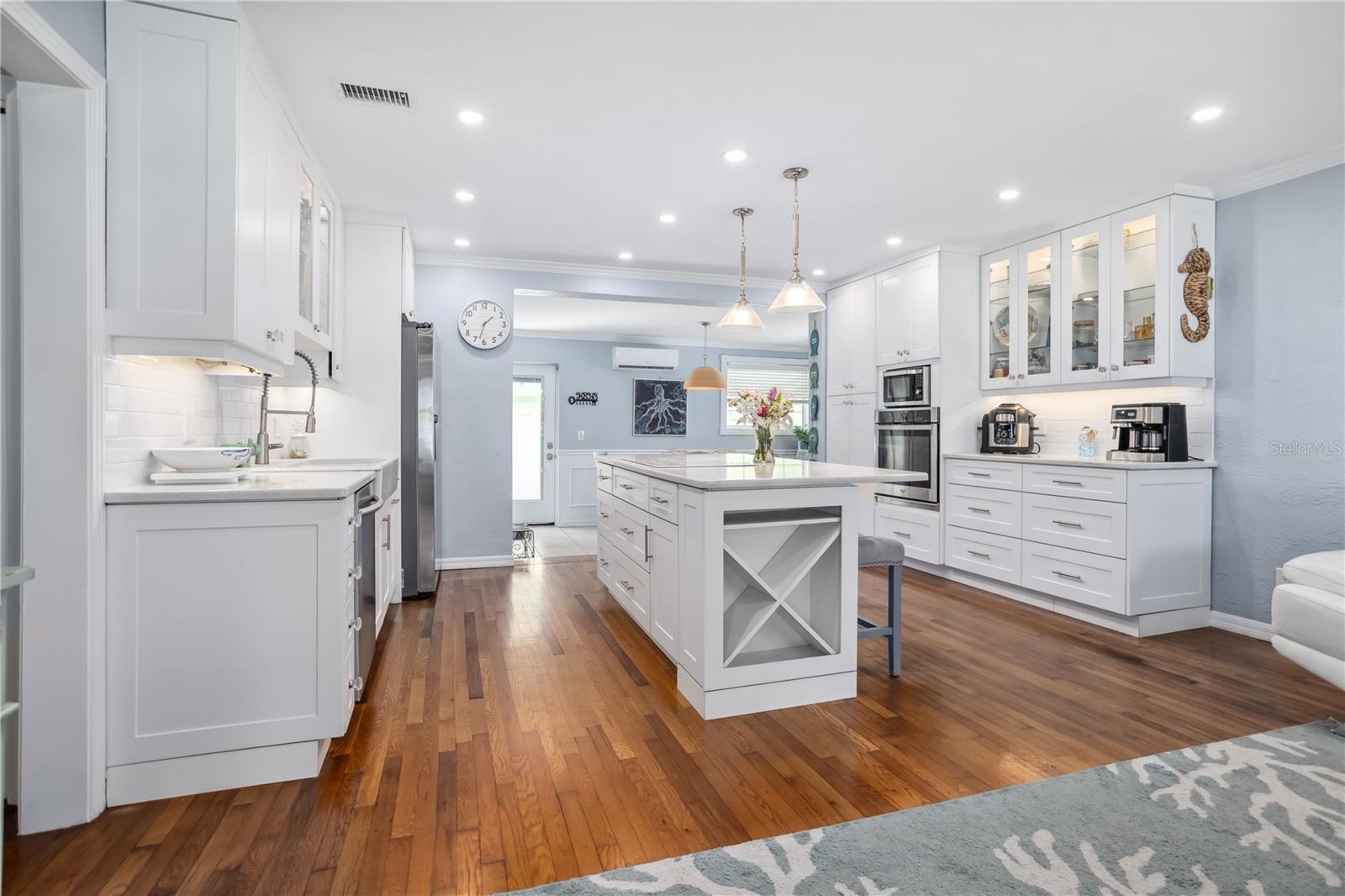 Image 24 of 61 For 3600 Surfside Terrace