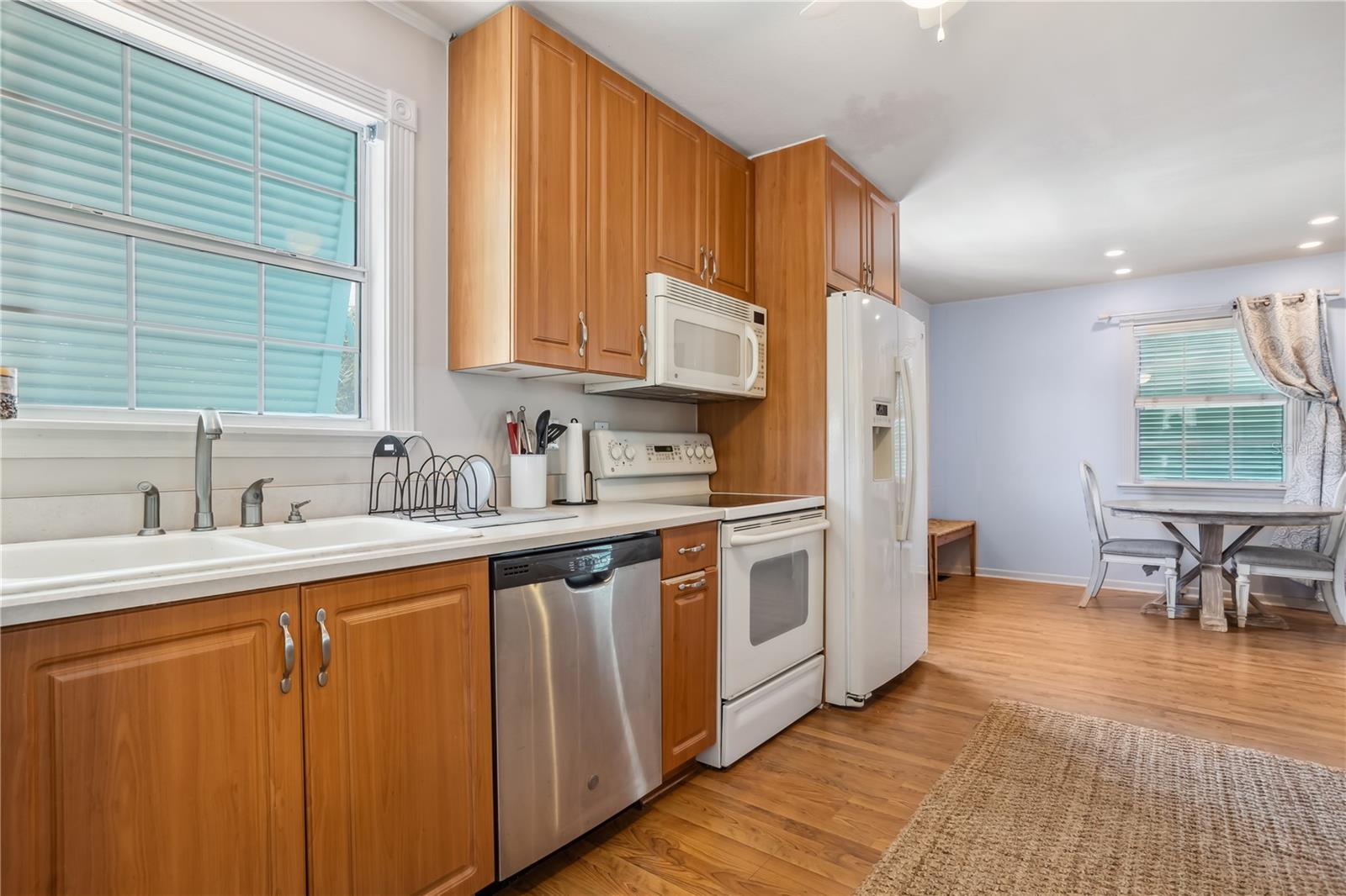 Image 45 of 61 For 3600 Surfside Terrace