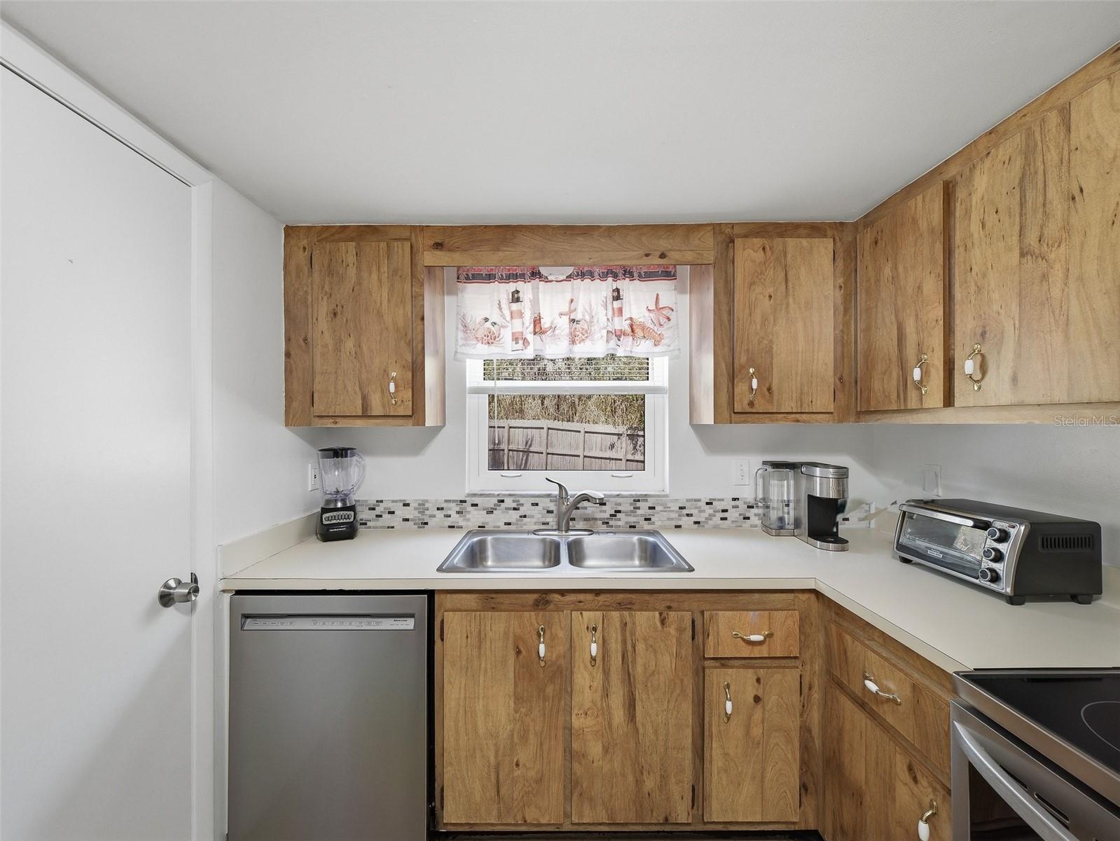 Image 13 of 29 For 420 Banana Cay Drive A