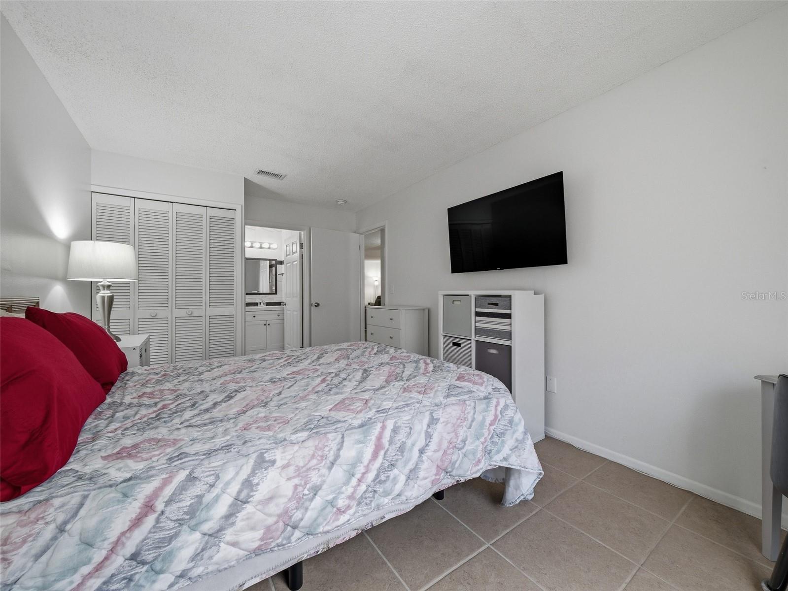 Image 20 of 29 For 420 Banana Cay Drive A