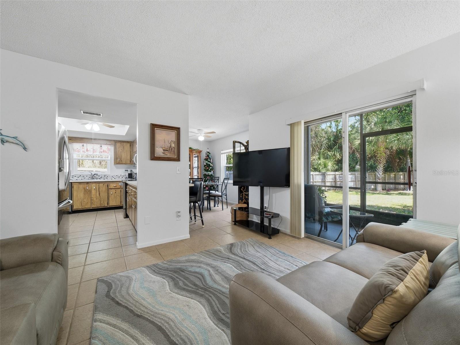 Image 5 of 29 For 420 Banana Cay Drive A