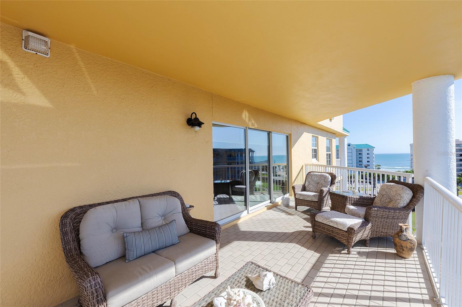 Image 11 of 53 For 4650 Links Village Drive D703