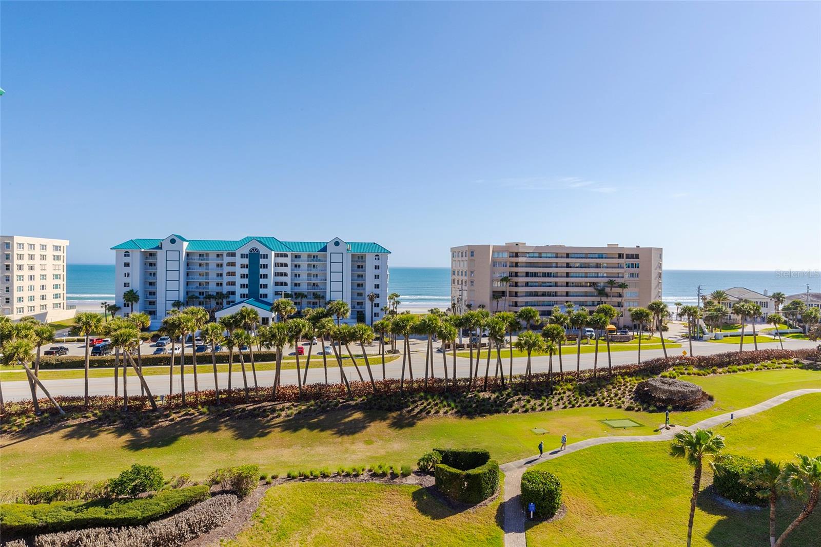 Image 13 of 53 For 4650 Links Village Drive D703