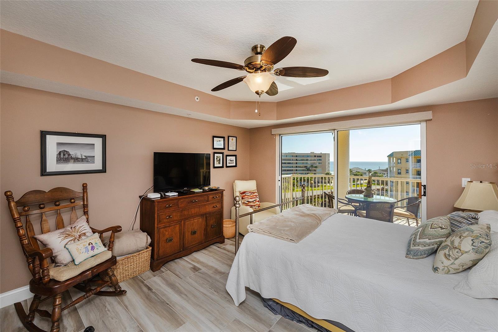 Image 25 of 53 For 4650 Links Village Drive D703