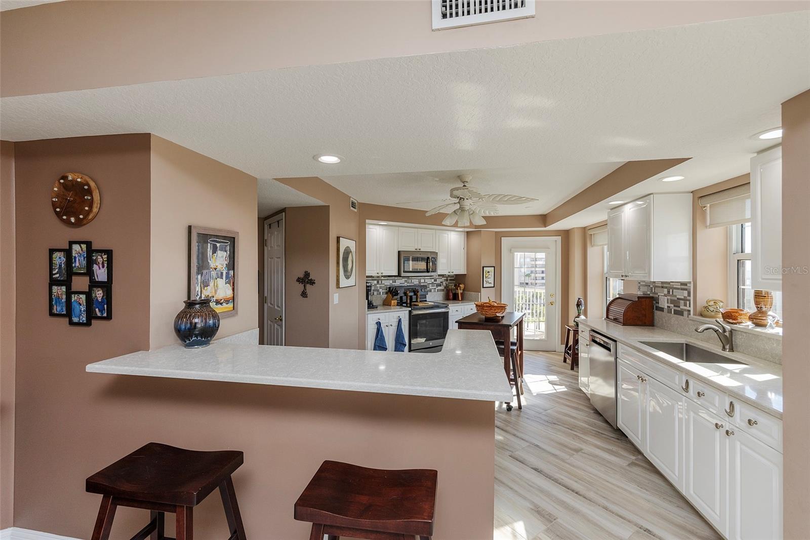 Image 38 of 53 For 4650 Links Village Drive D703