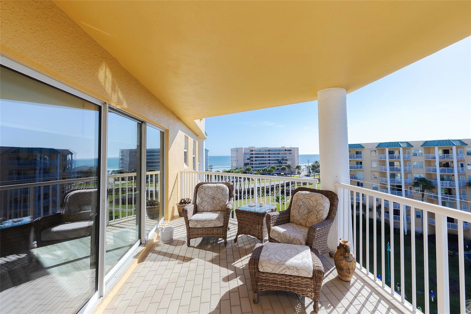 Image 4 of 53 For 4650 Links Village Drive D703