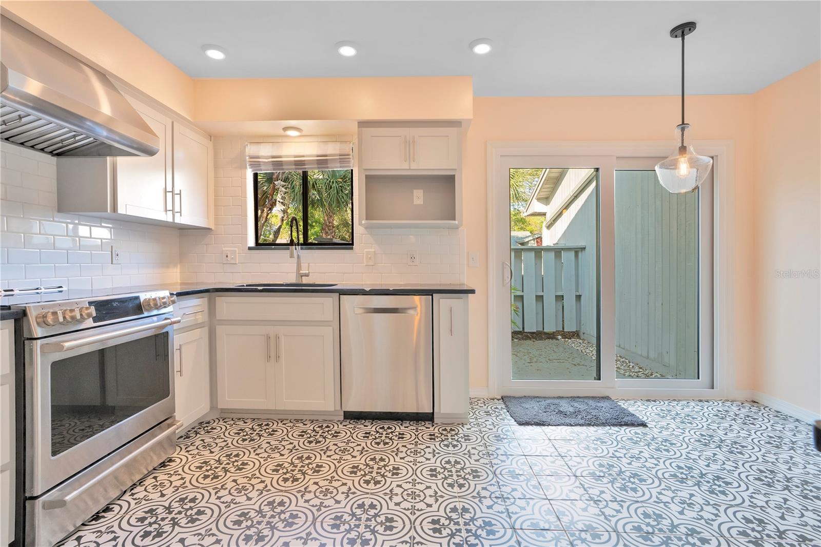 Image 12 of 49 For 4310 Gull Cove