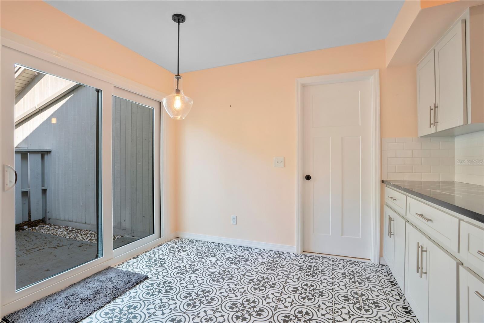 Image 14 of 49 For 4310 Gull Cove