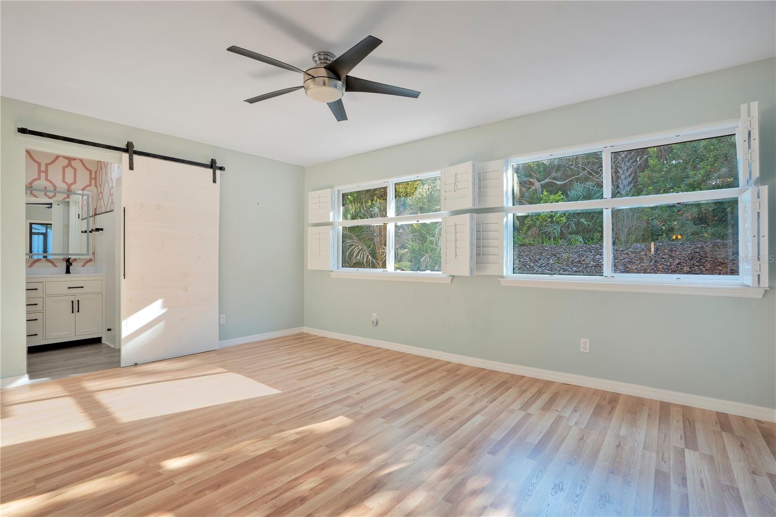 Image 28 of 49 For 4310 Gull Cove