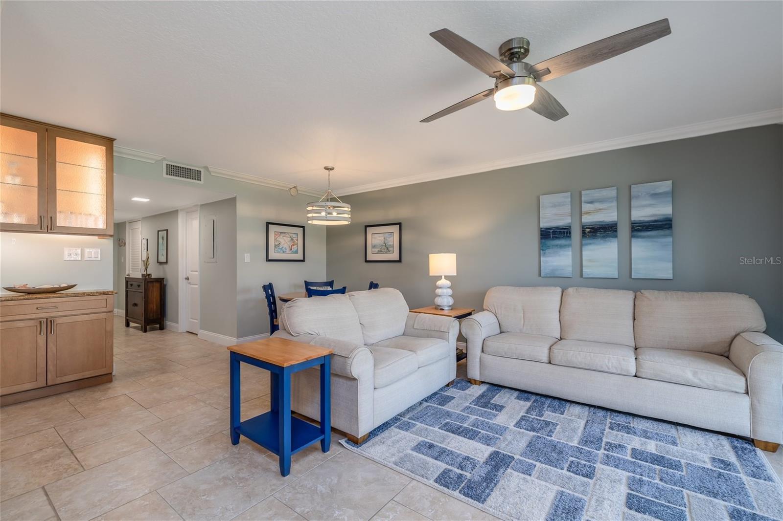 Image 15 of 54 For 4501 Atlantic Avenue 209