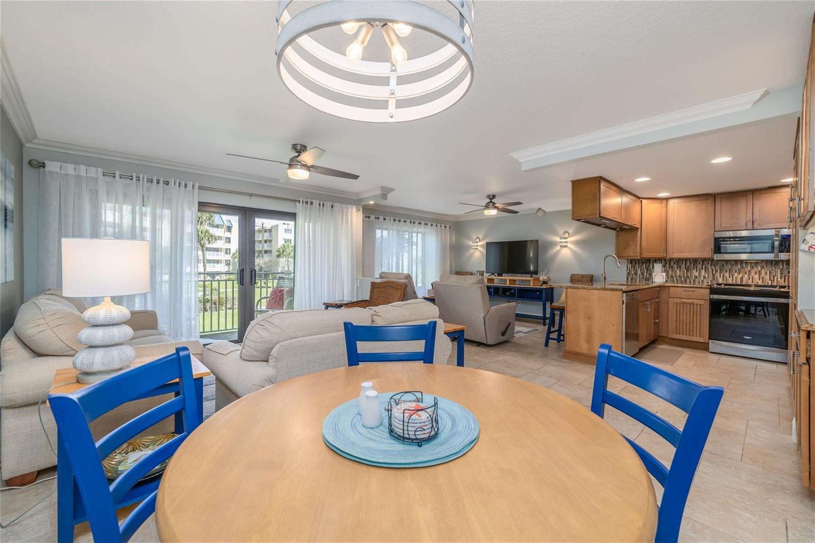 Image 19 of 54 For 4501 Atlantic Avenue 209