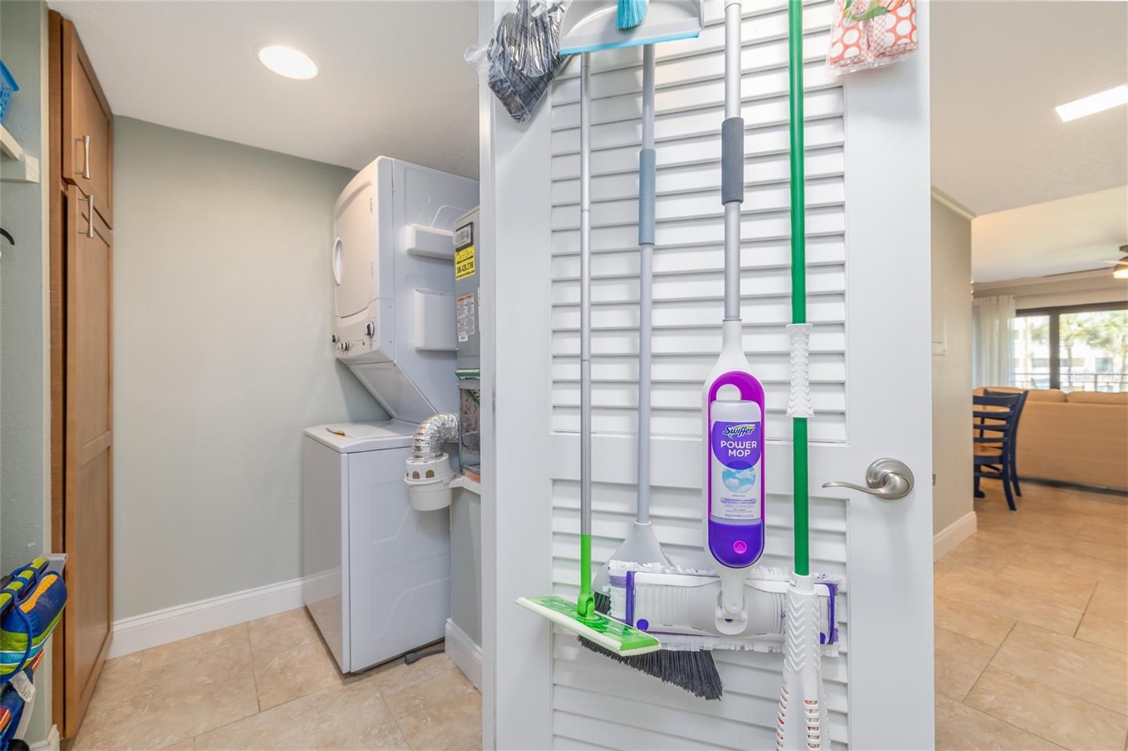 Image 26 of 54 For 4501 Atlantic Avenue 209