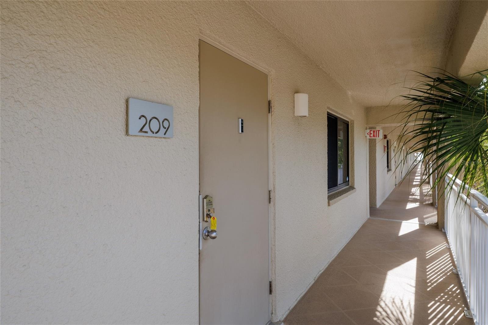 Image 27 of 54 For 4501 Atlantic Avenue 209