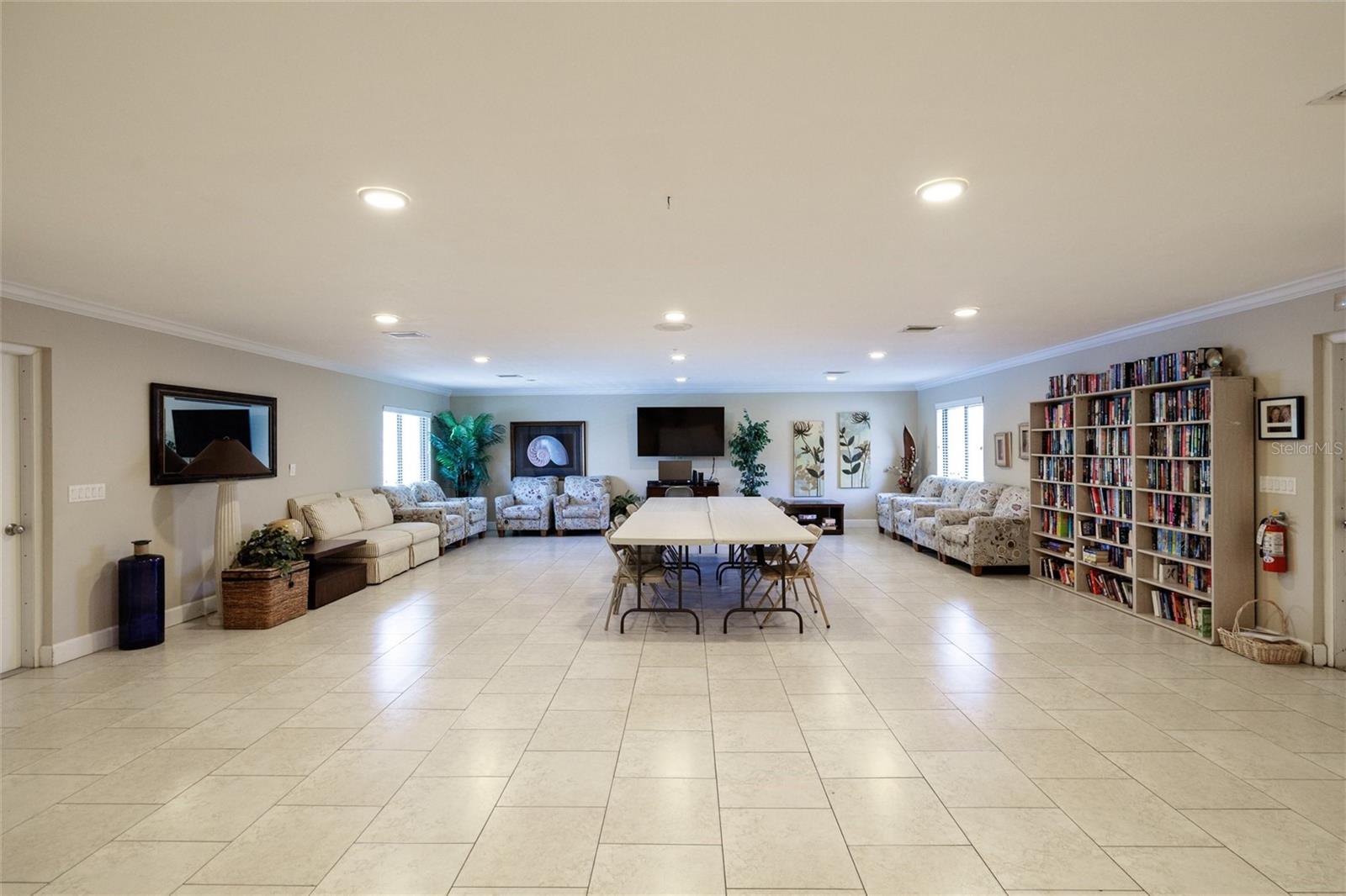 Image 47 of 54 For 4501 Atlantic Avenue 209