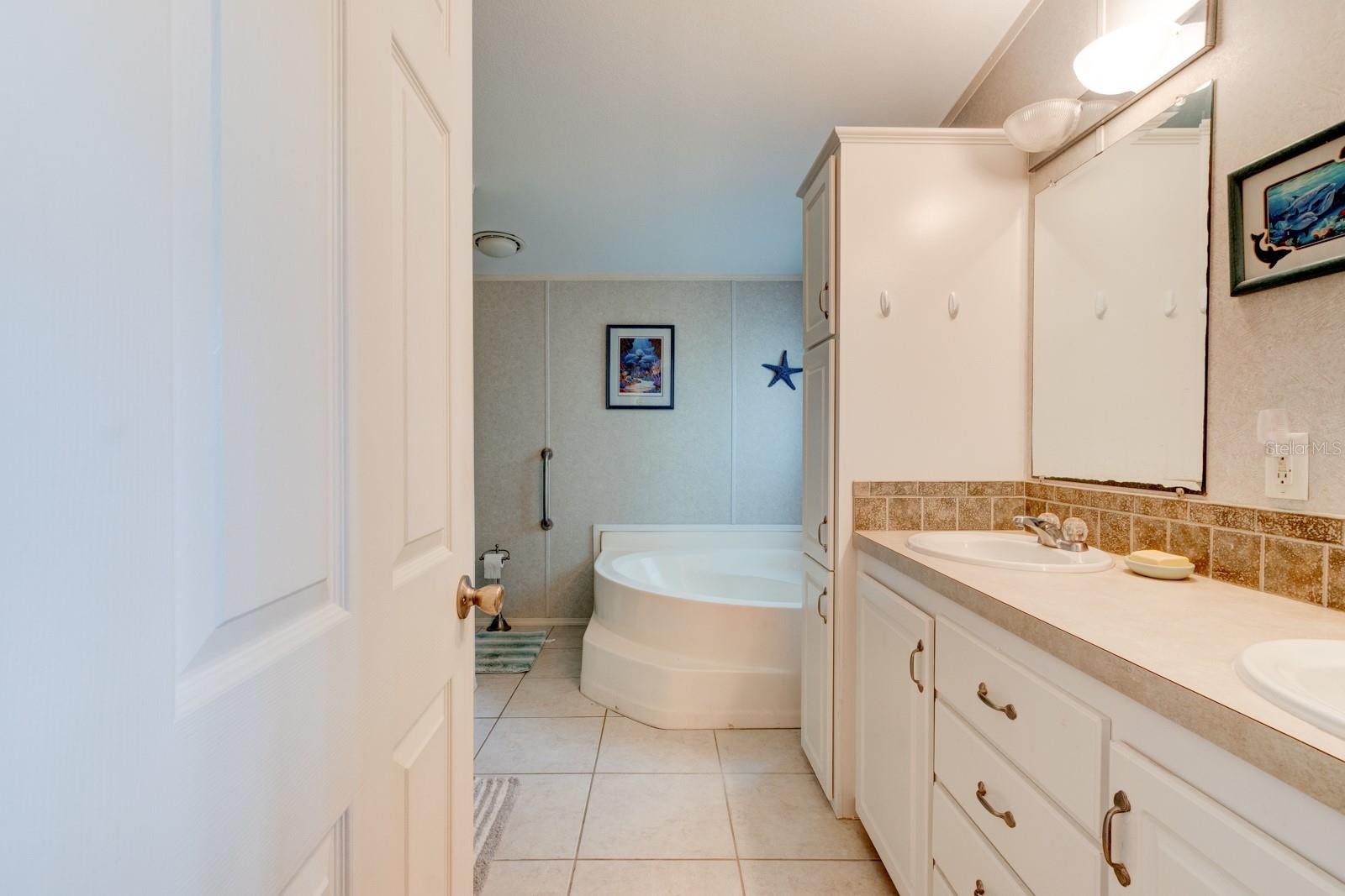 Image 17 of 45 For 387 Marsh Landing Loop