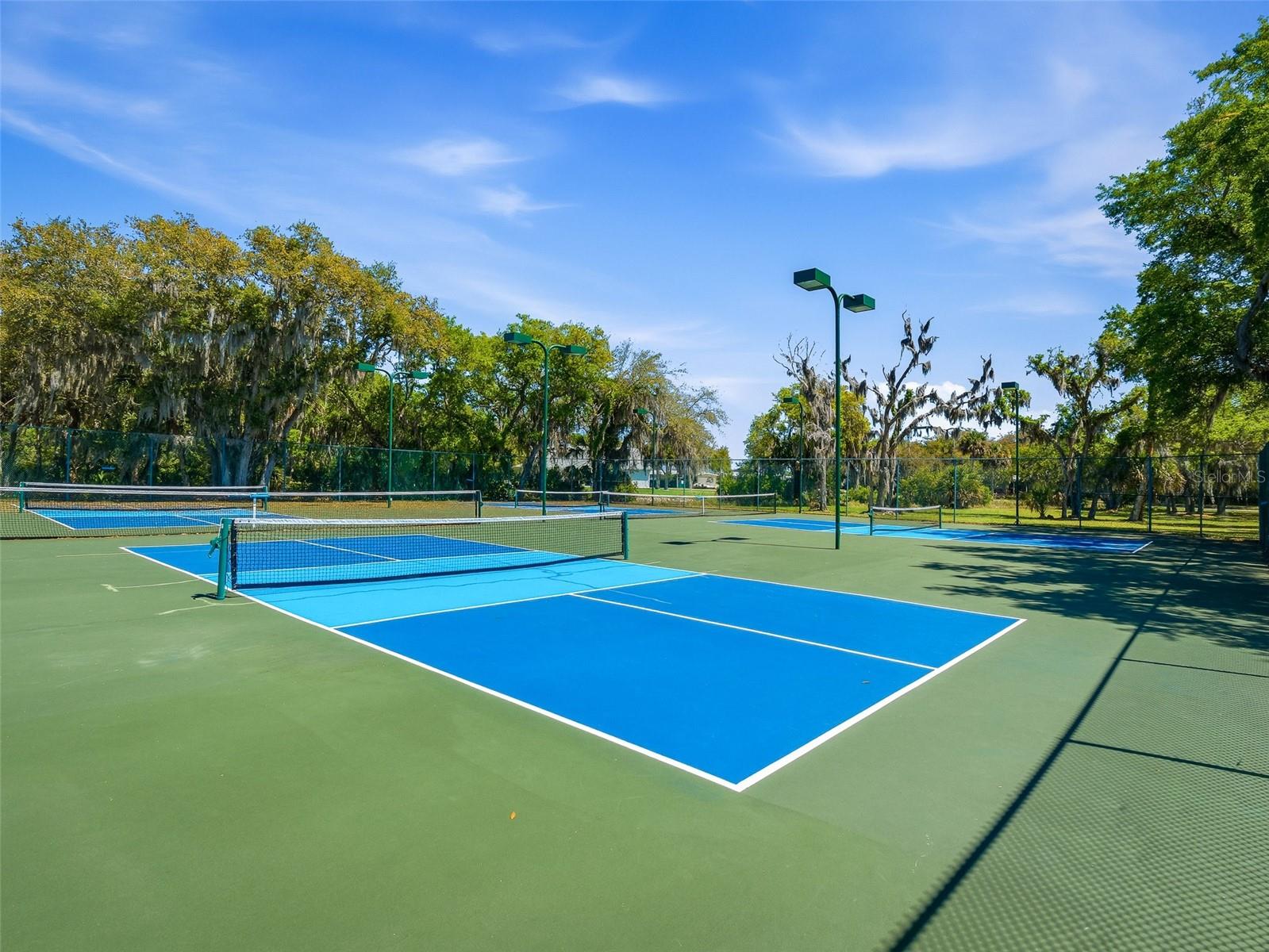 Image 25 of 45 For 387 Marsh Landing Loop