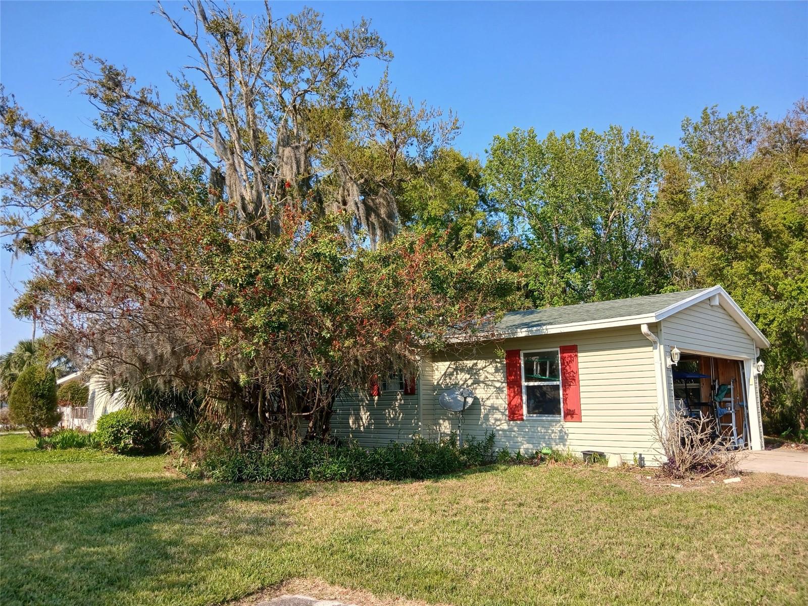 Image 4 of 45 For 387 Marsh Landing Loop