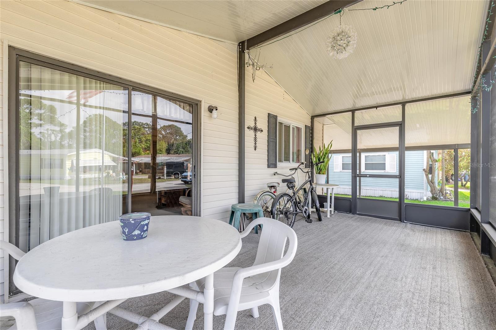 Image 22 of 54 For 4343 Indian River Drive W