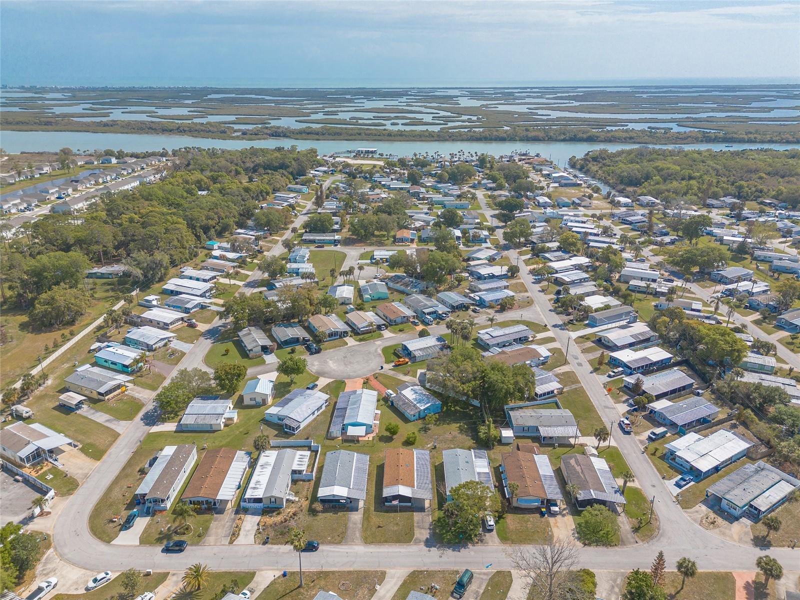 Image 41 of 54 For 4343 Indian River Drive W