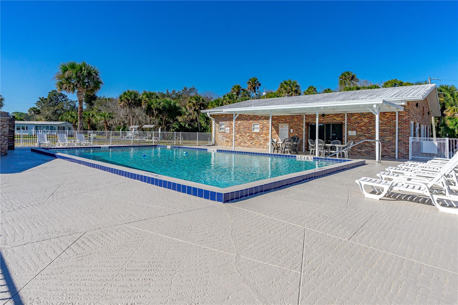 Image 47 of 54 For 4343 Indian River Drive W