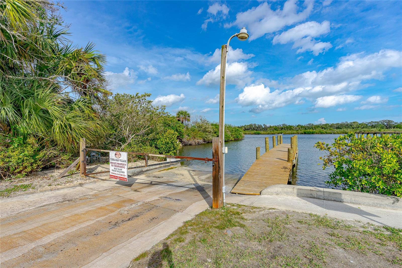 Image 50 of 54 For 4343 Indian River Drive W