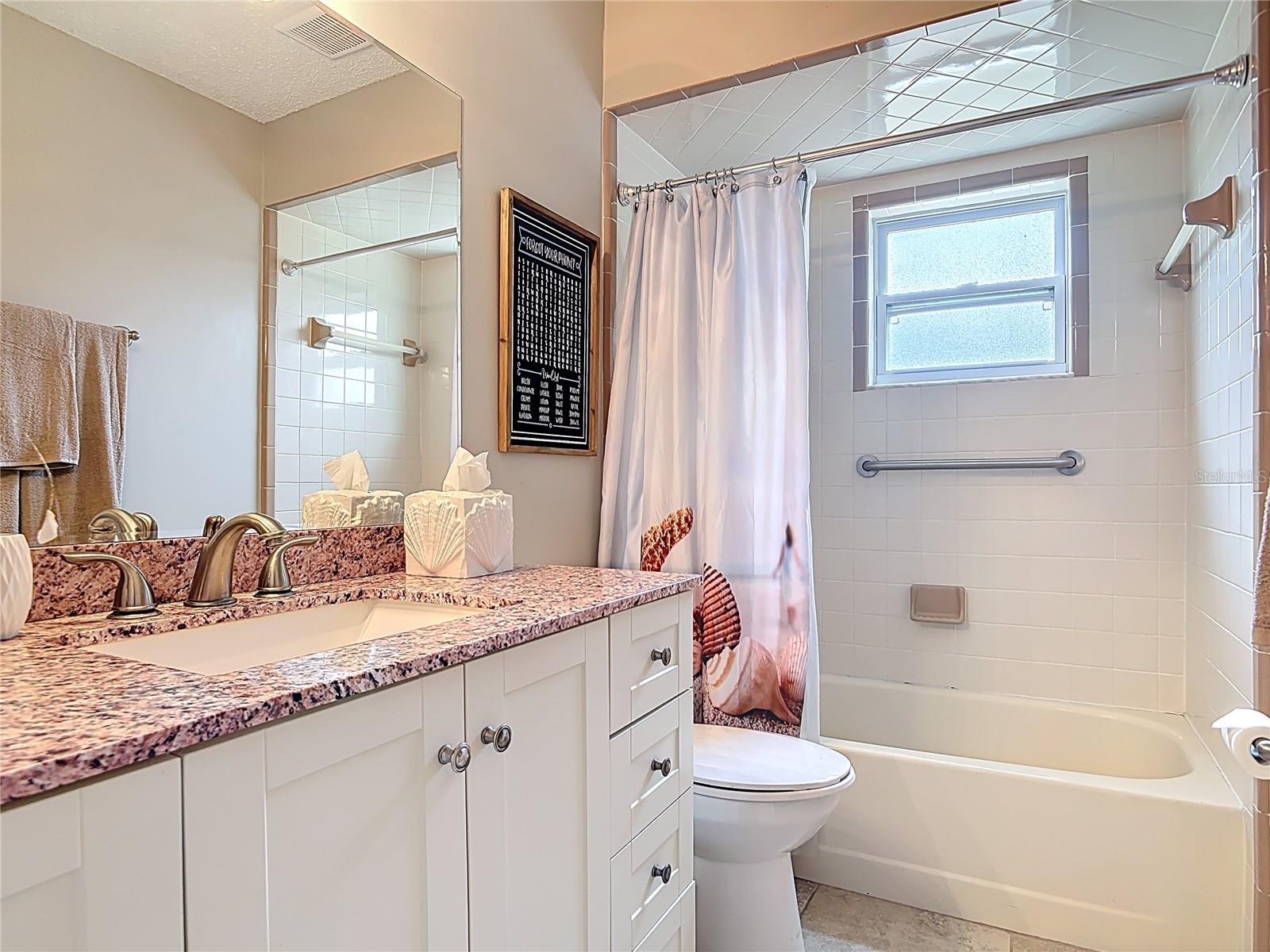 Image 18 of 22 For 1712 Needle Palm Drive