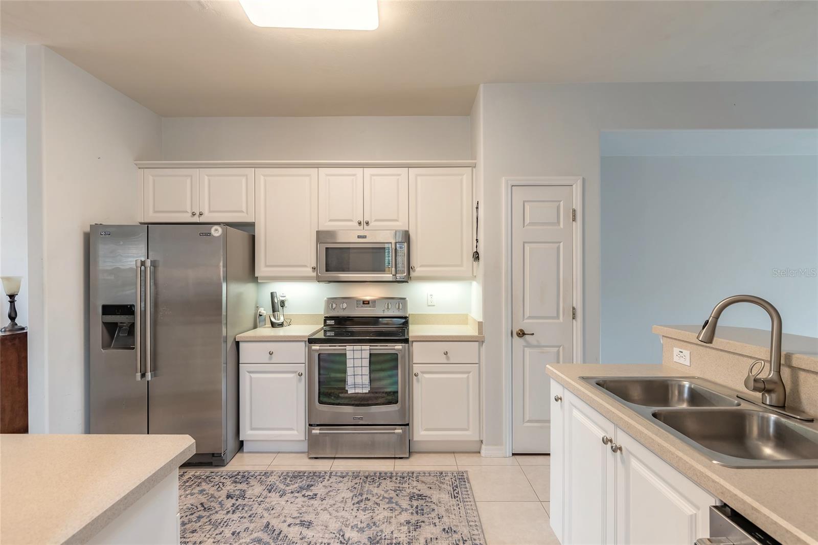 Image 12 of 32 For 3605 Romea Circle