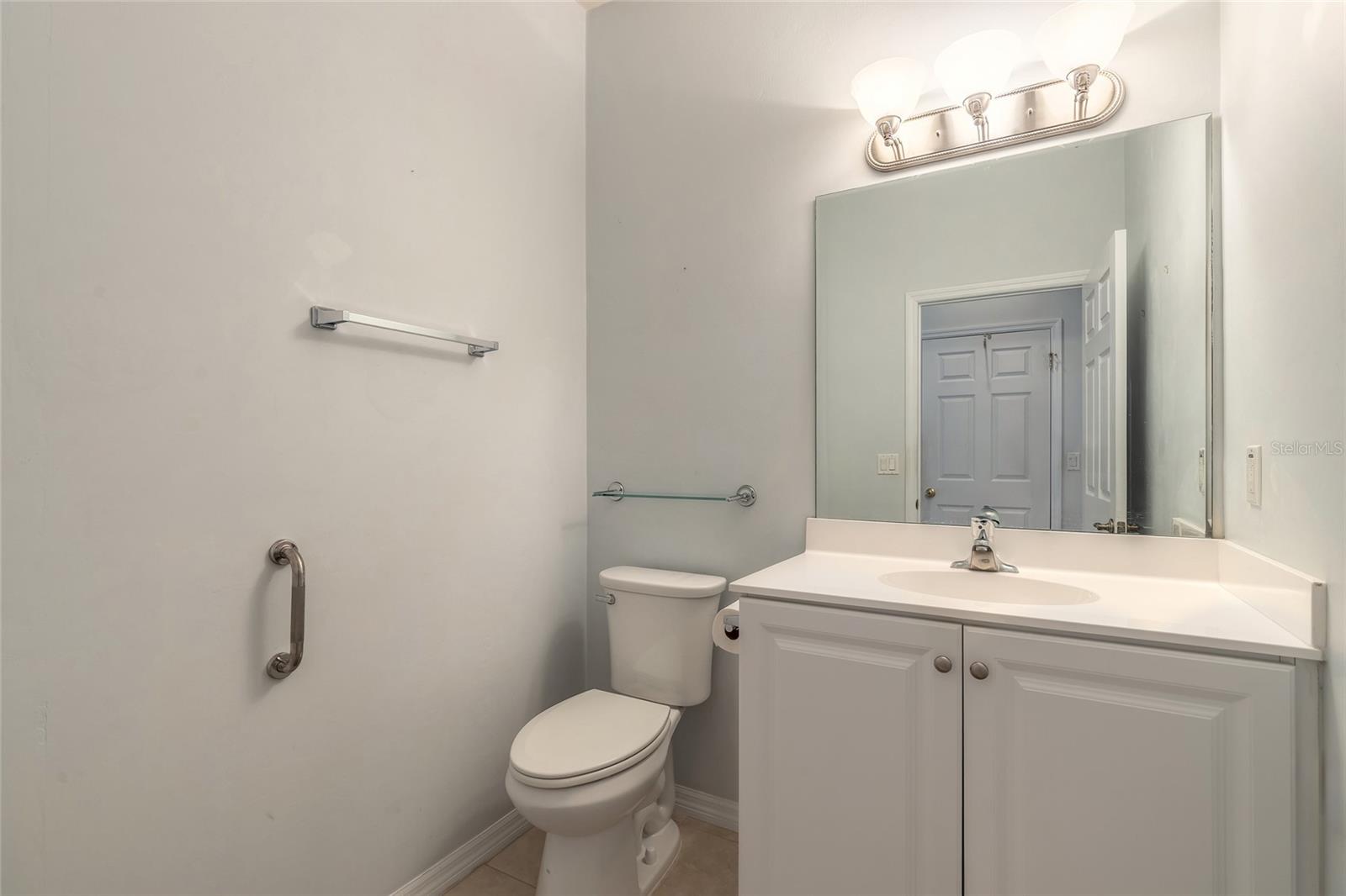 Image 19 of 32 For 3605 Romea Circle