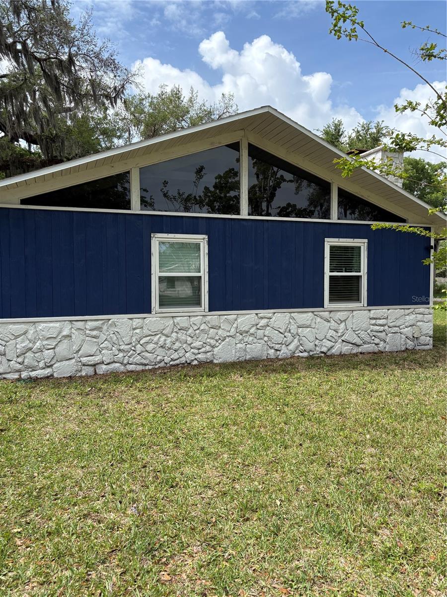 Image 2 of 10 For 2203 Lime Tree Drive