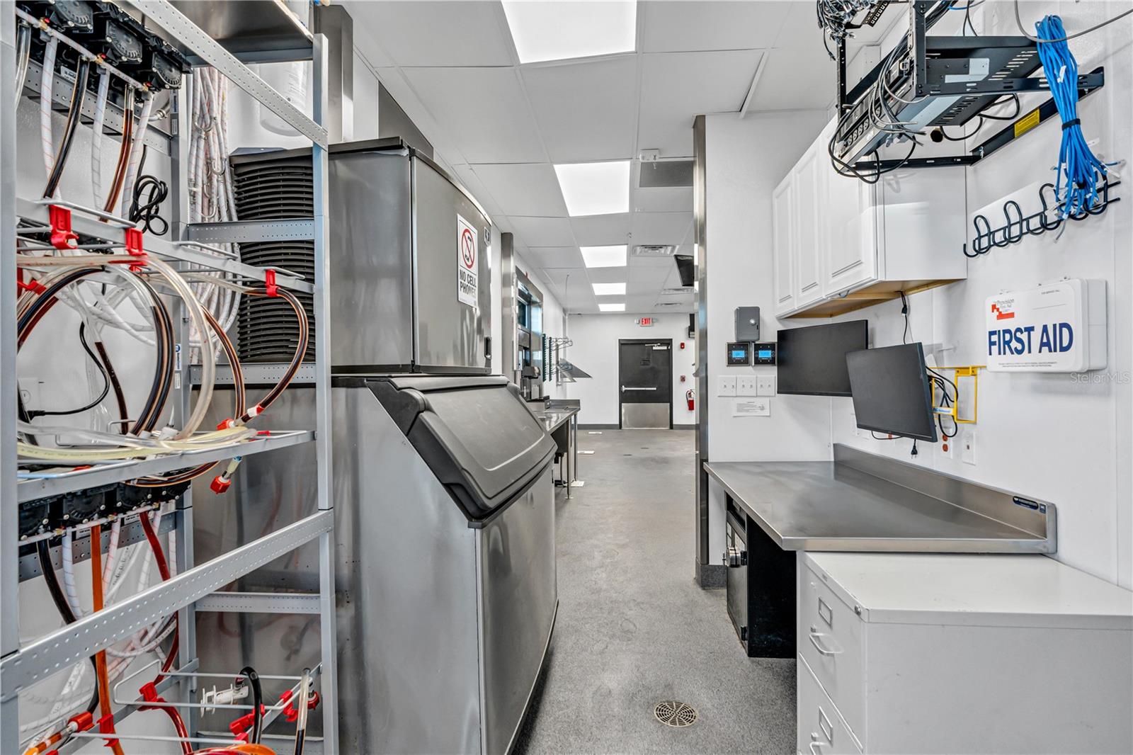 Image 26 of 36 For 2900 Ridgewood Avenue