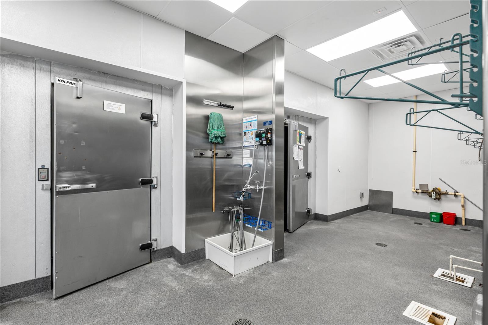 Image 28 of 36 For 2900 Ridgewood Avenue