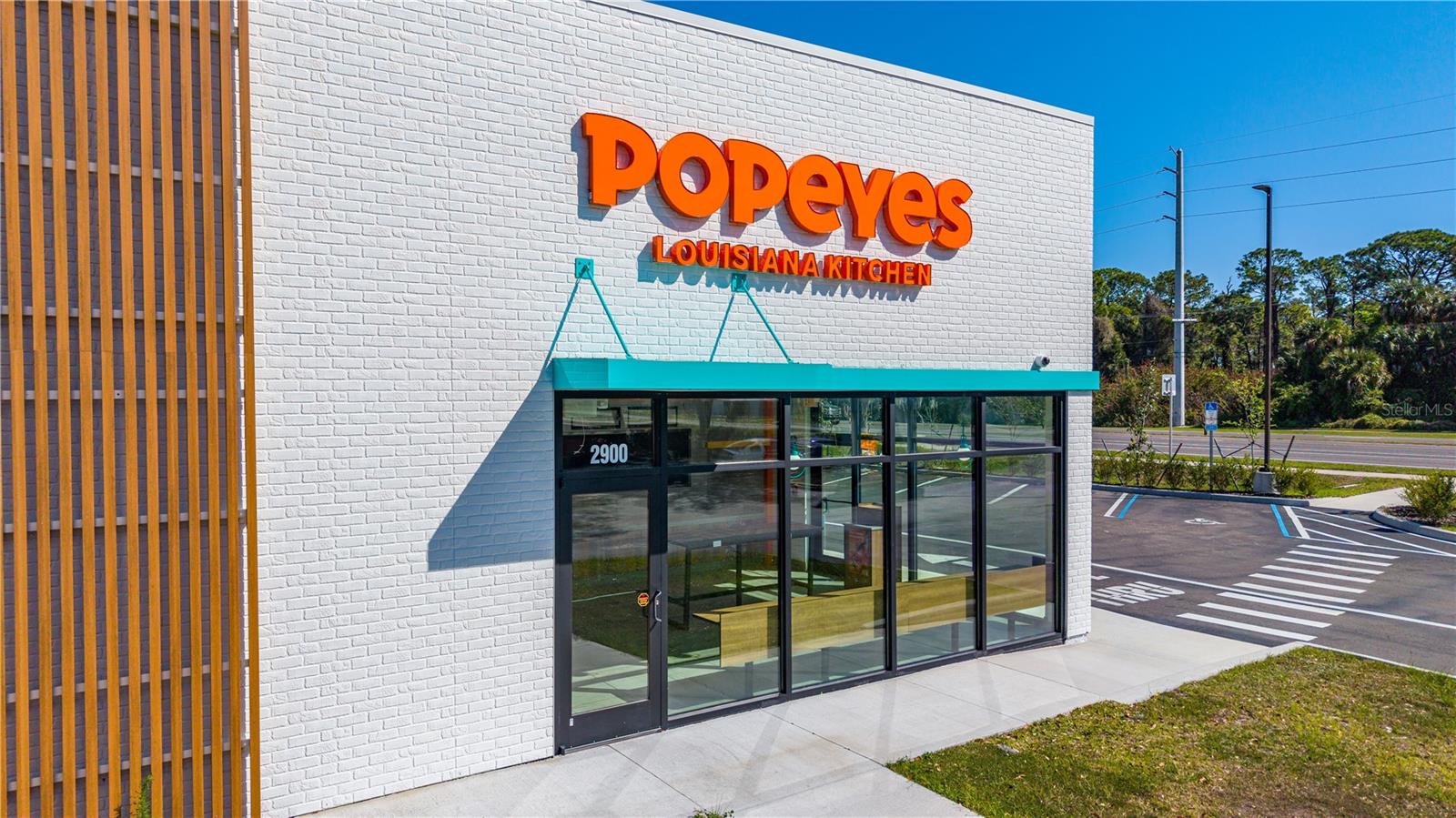 Image 5 of 36 For 2900 Ridgewood Avenue