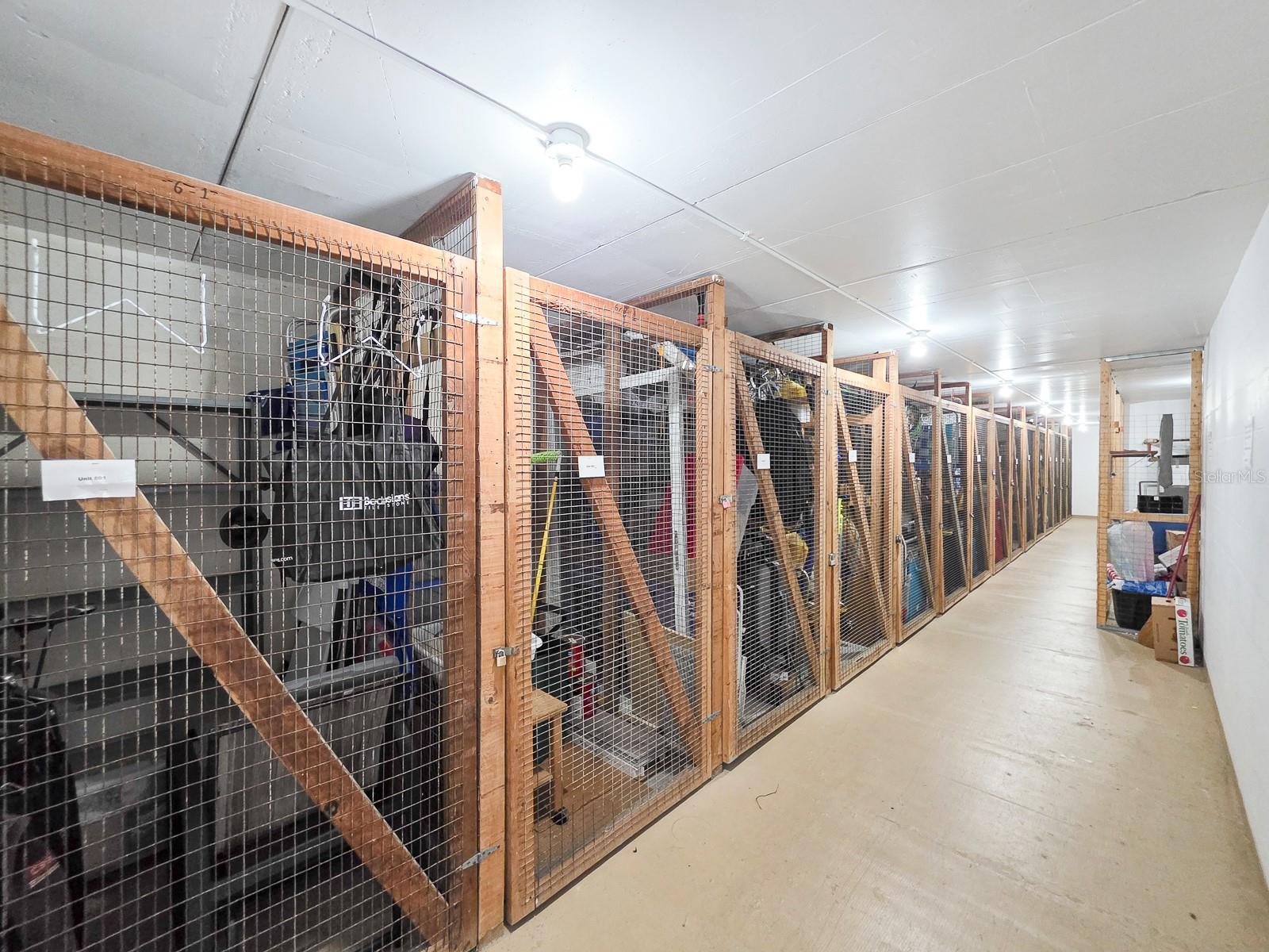 Image 32 of 58 For 3606 Peninsula Drive 605