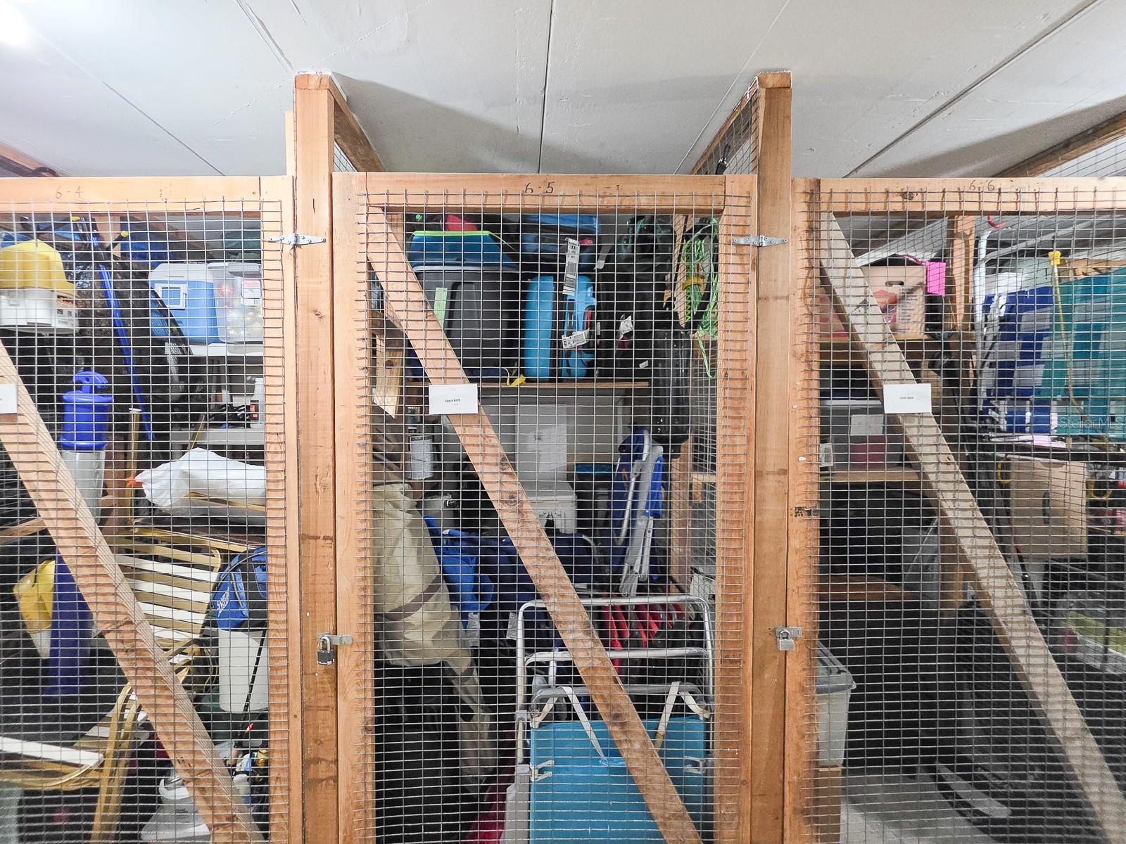 Image 33 of 58 For 3606 Peninsula Drive 605